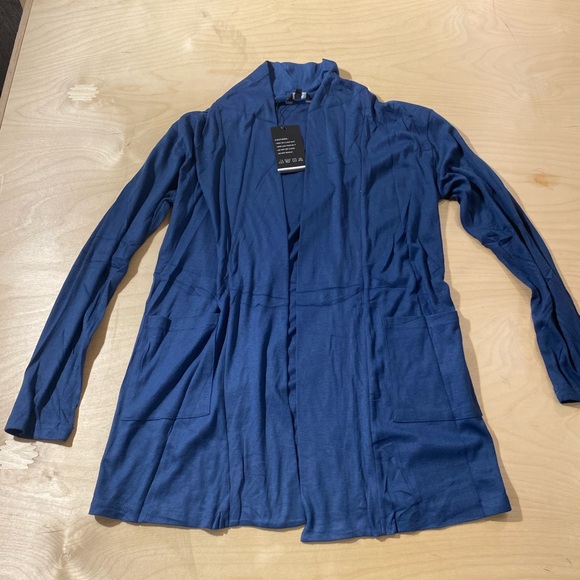 Micoson Cardigan size Small (HO) - Picture 7 of 12